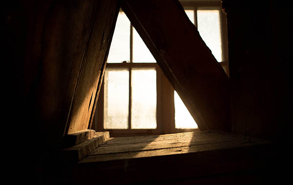 Détail d’une fenêtre de l’étage de la meunerie